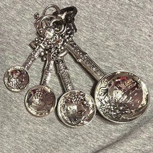 Ganz Wine Grapes Measuring Spoons 4 Piece Set